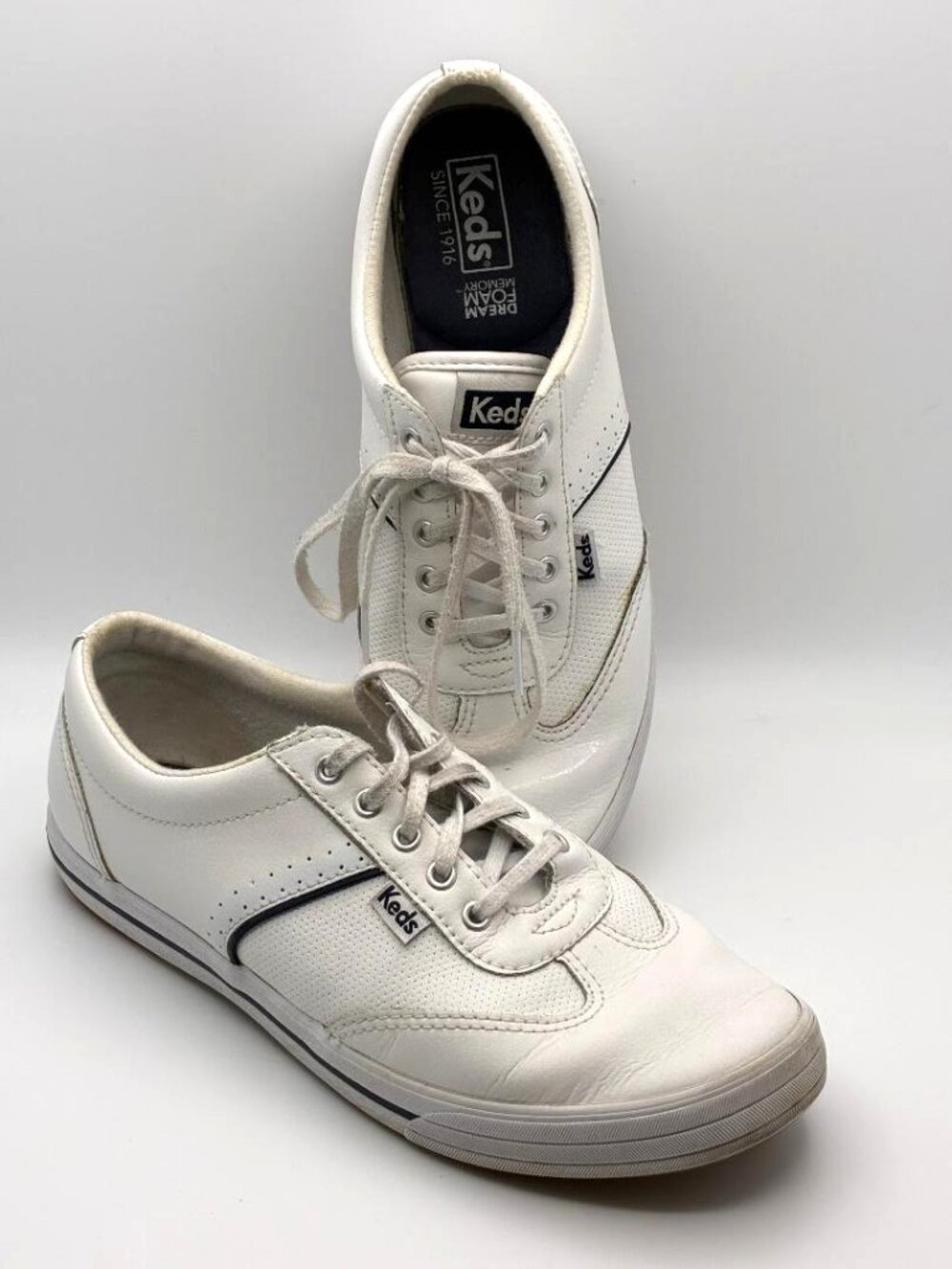 Keds White Leather Lace Sneakers Women’s 7 Memory Foam Casual Low Top READ